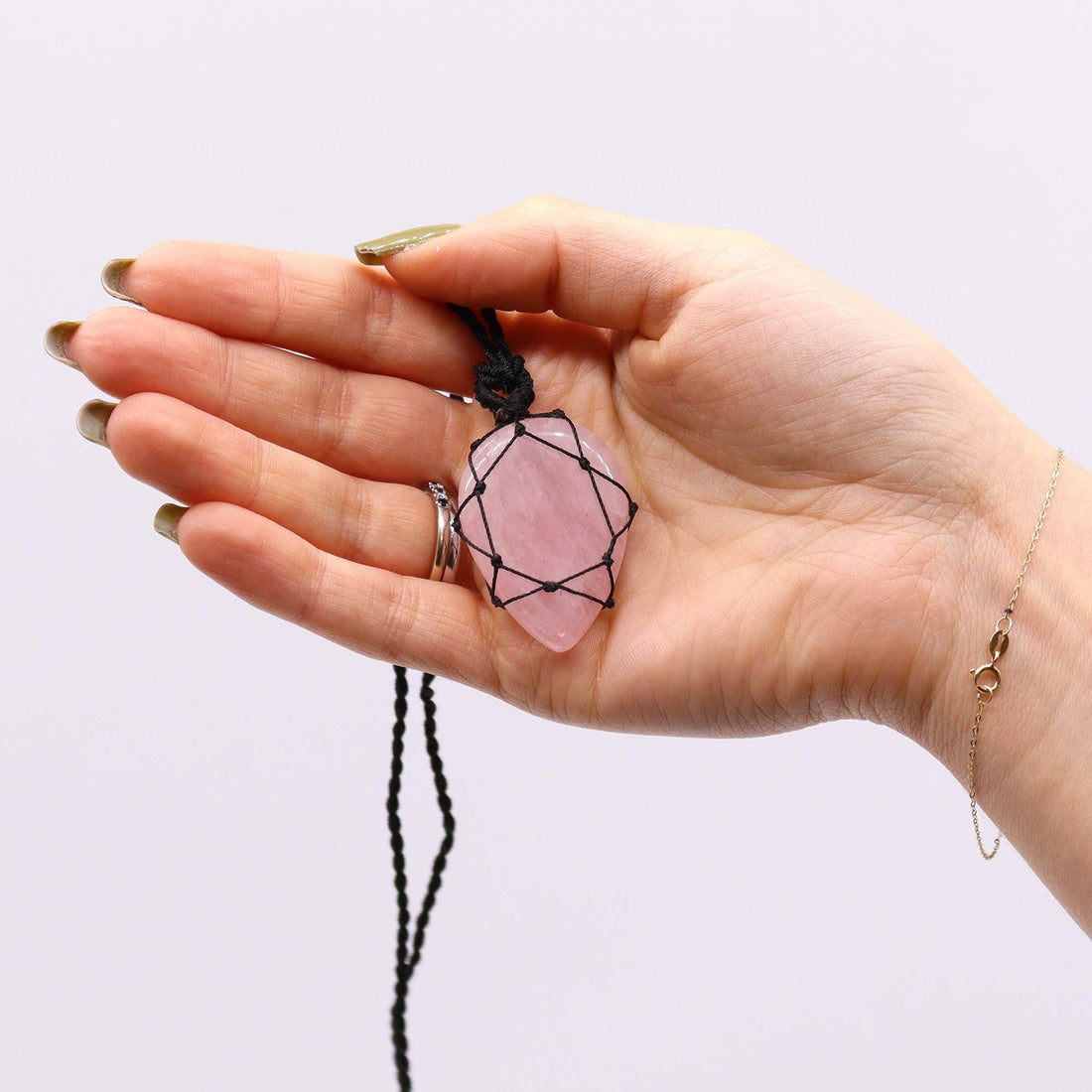 How to Choose a Meaningful Gemstone Gift
